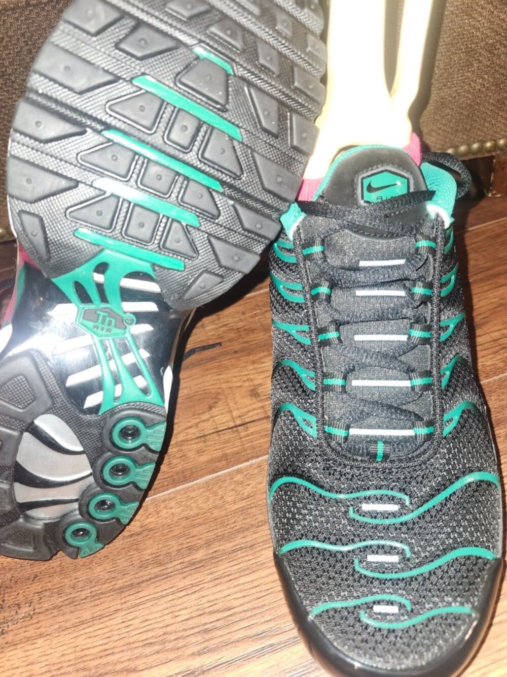 Nike Air Max Plus TN Black Malachite Men’s 9 NWOB
